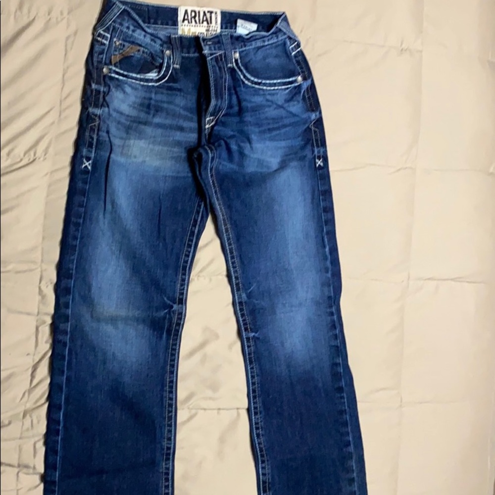 Men’s ariat jeans